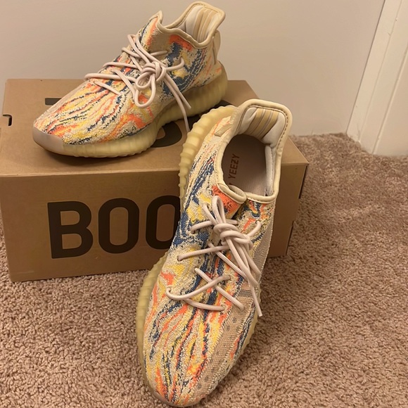 Selling a pair of Rainbow Yeezy sneakers. Size Women’s 10 - Picture 2 of 3